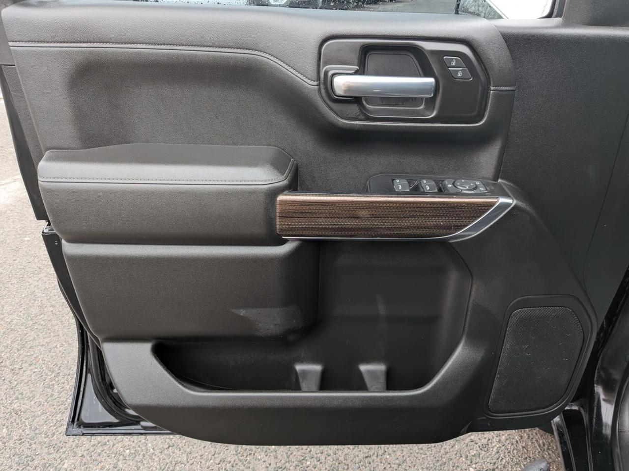 2021 Chevrolet Silverado 1500 RST Photo