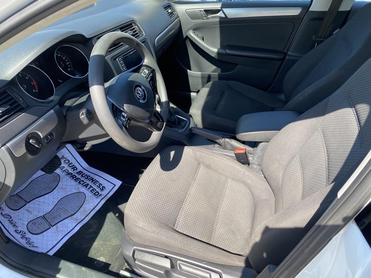 2016 Volkswagen Jetta S Photo4