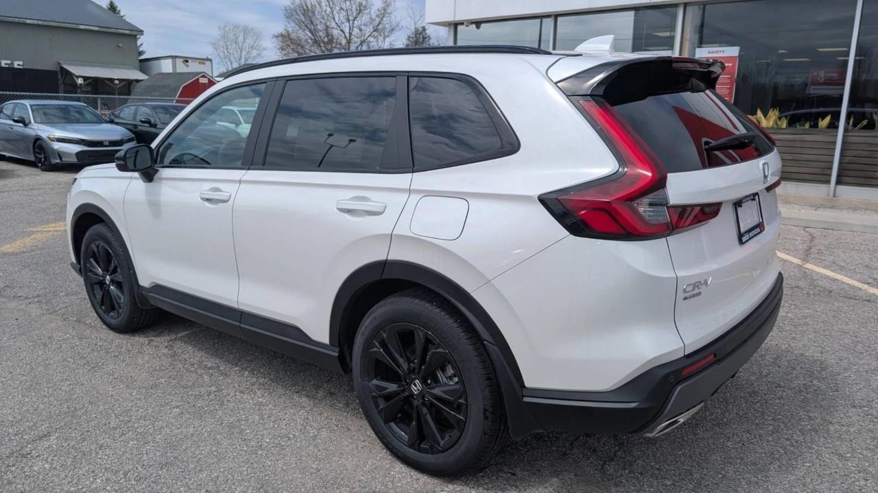 2026 Honda CR-V Hybrid Touring 4dr All-Wheel Drive Photo