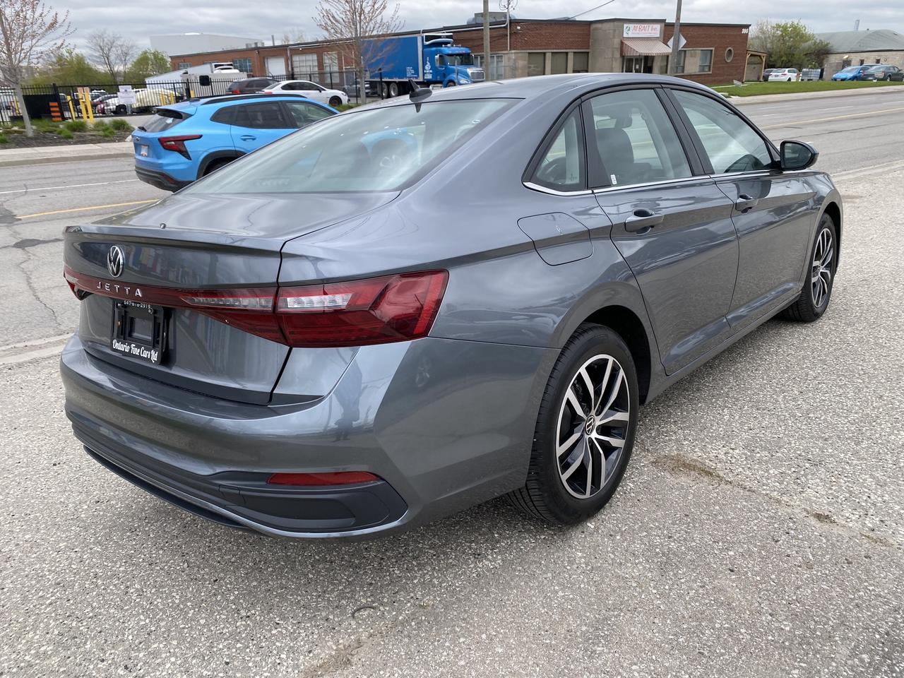 2025 Volkswagen Jetta SE Photo