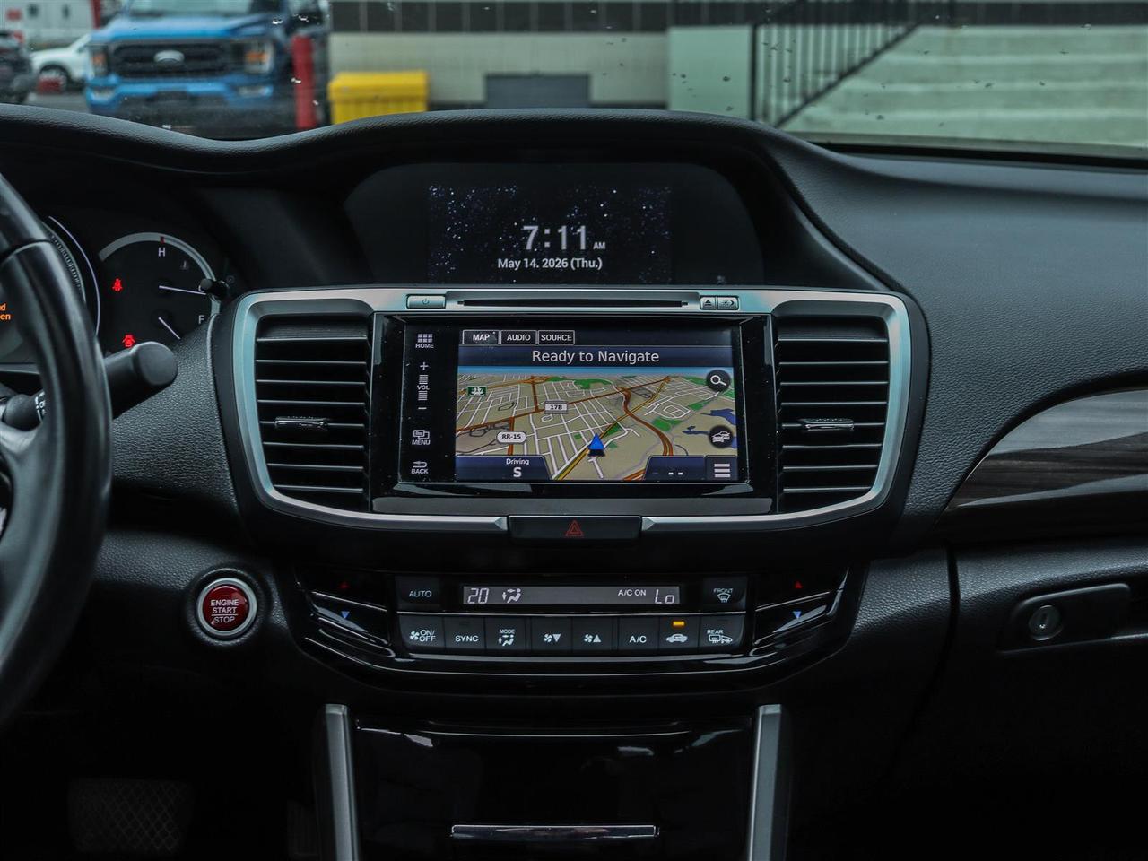 2017 Honda Accord Touring V6 NAVI LEATHER SUNROOF Photo