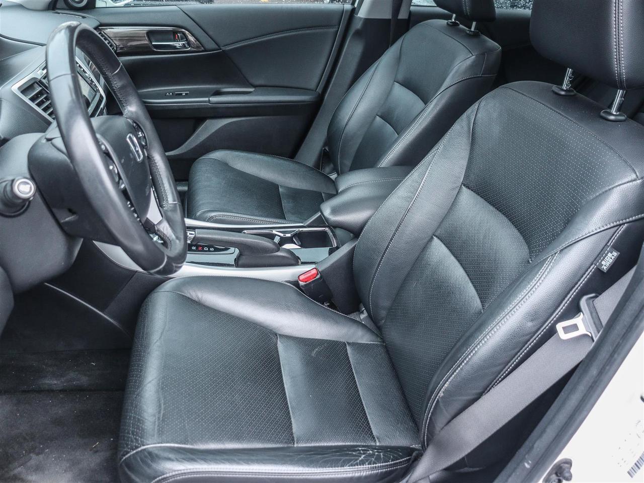 2017 Honda Accord Touring V6 NAVI LEATHER SUNROOF Photo