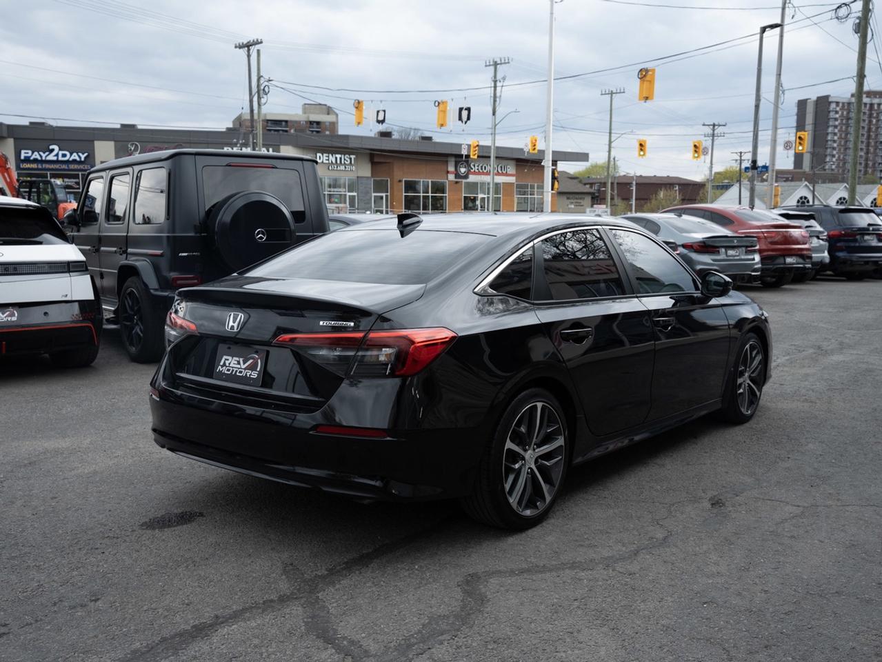2023 Honda Civic Touring | CERTIFIED Photo4