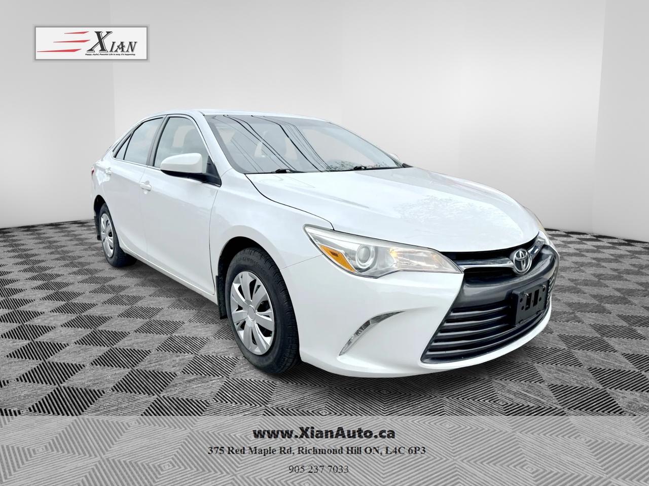 2015 Toyota Camry 4dr Sdn I4 Auto LE Photo