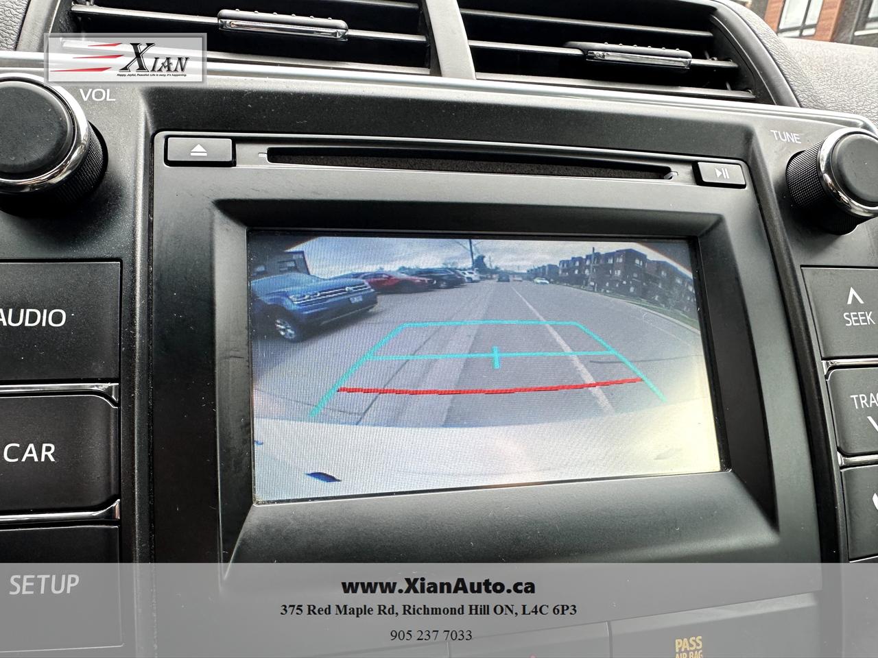 2015 Toyota Camry 4dr Sdn I4 Auto LE Photo