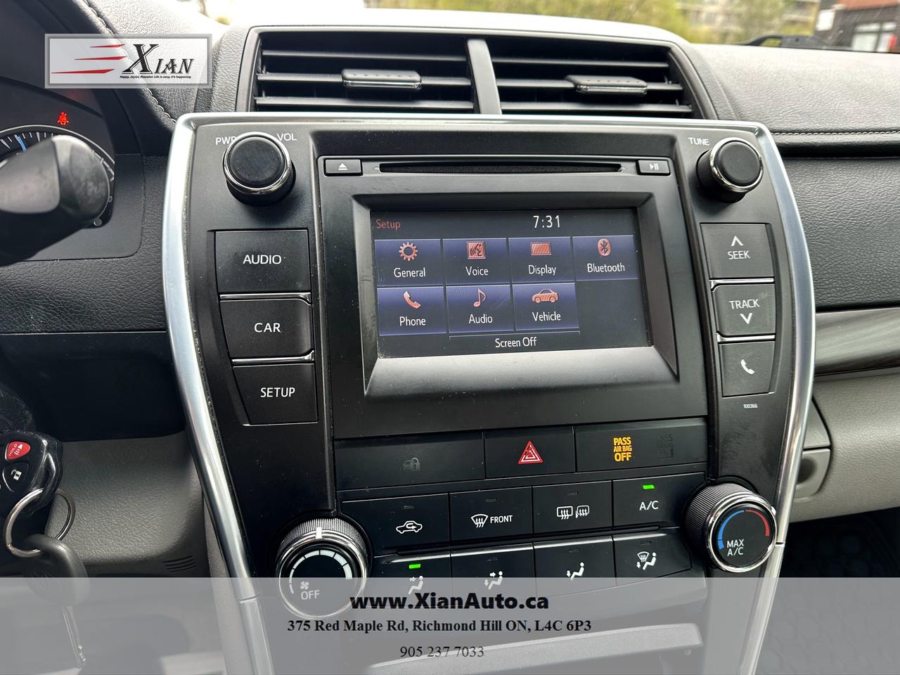 2015 Toyota Camry 4dr Sdn I4 Auto LE Photo