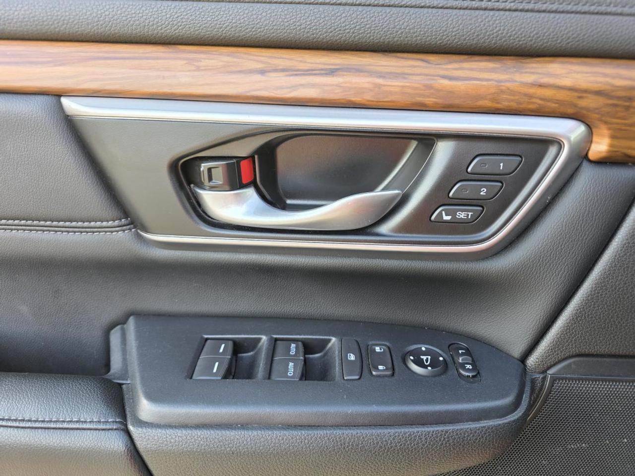2022 Honda CR-V Touring AWD Photo