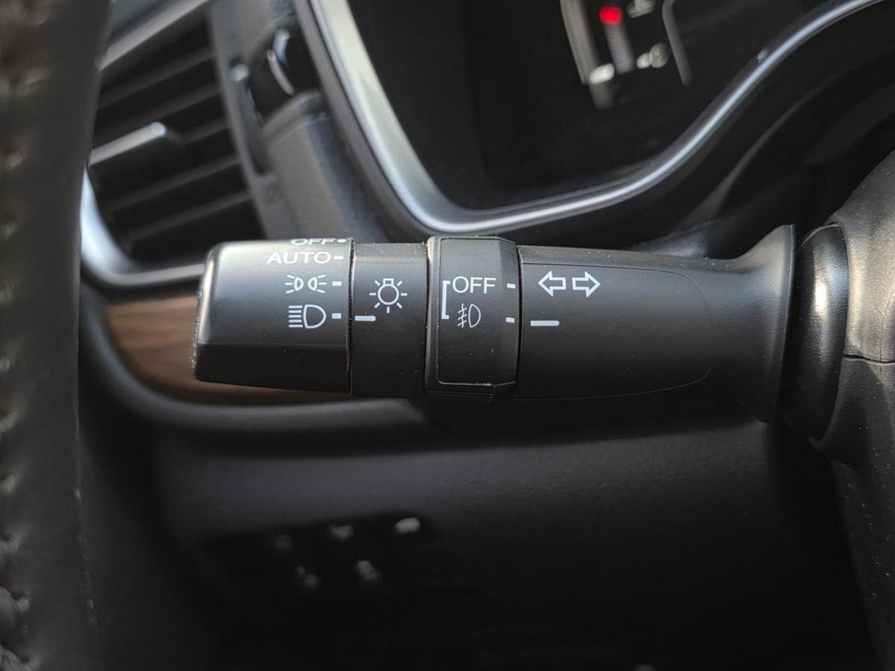 2022 Honda CR-V Touring AWD Photo