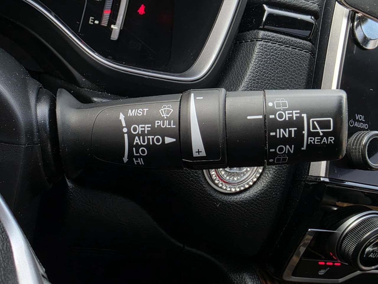 2022 Honda CR-V Touring AWD Photo