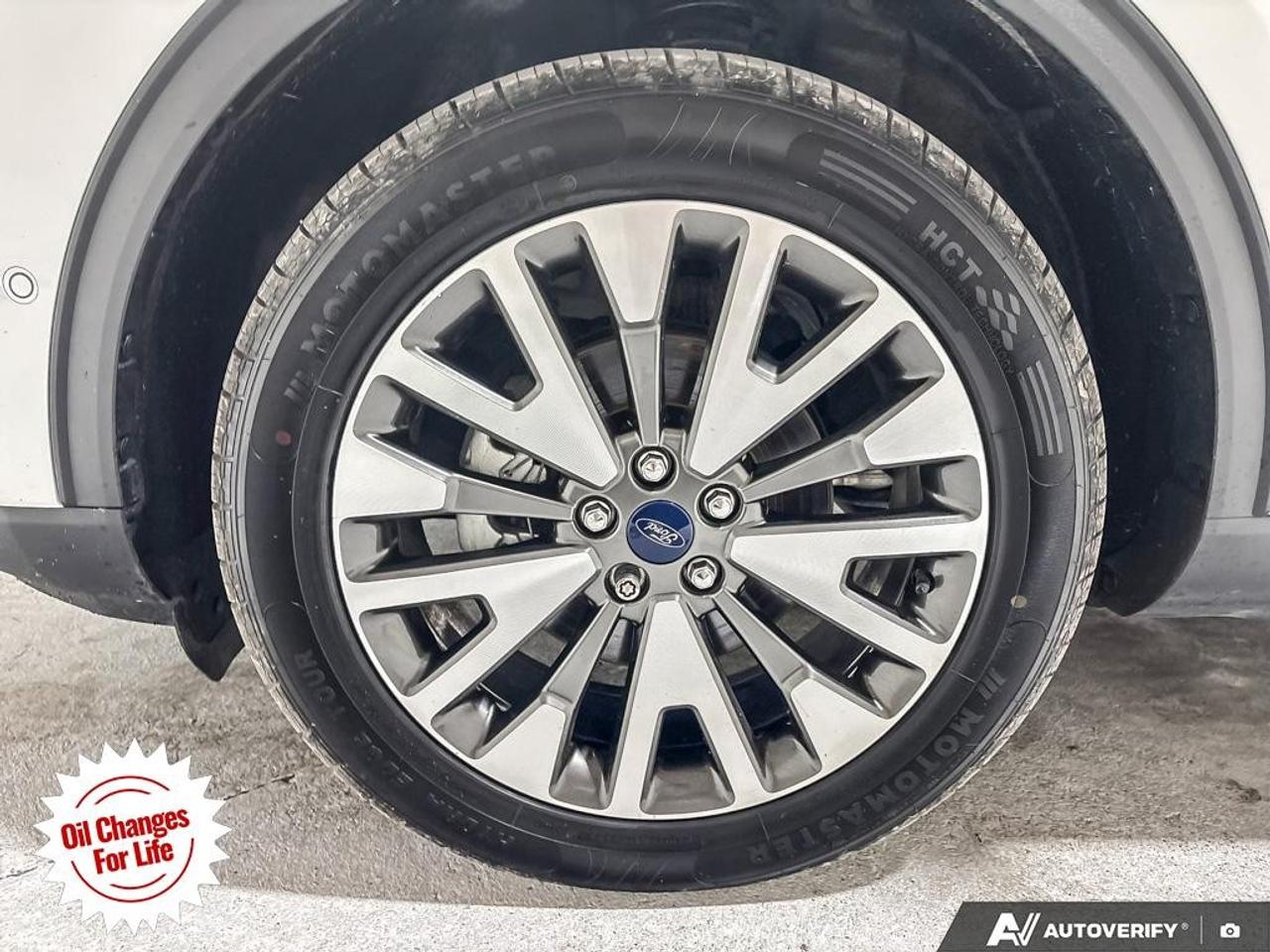 2020 Ford Escape Titanium Hybrid AWD Photo