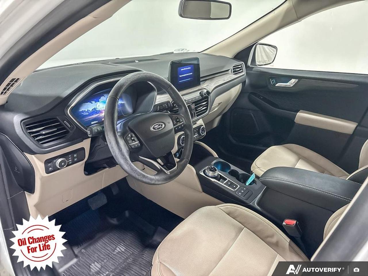 2020 Ford Escape Titanium Hybrid AWD Photo