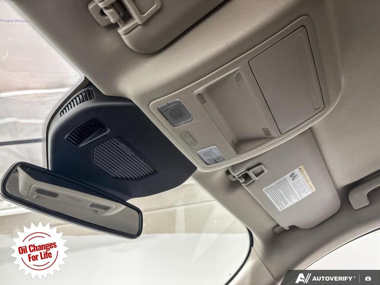 2020 Ford Escape Titanium Hybrid AWD Photo