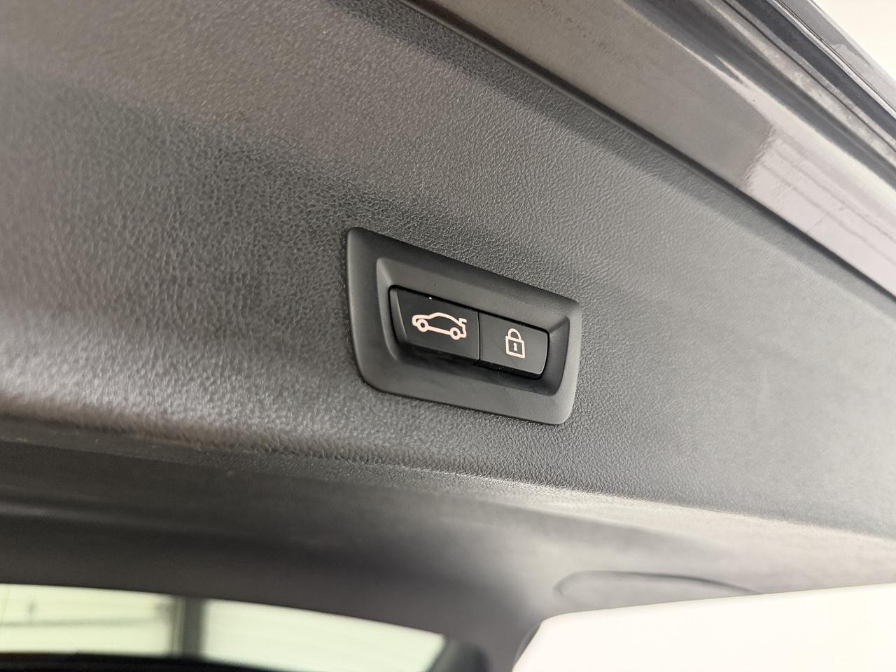 2022 BMW X3 xDrive30i Photo