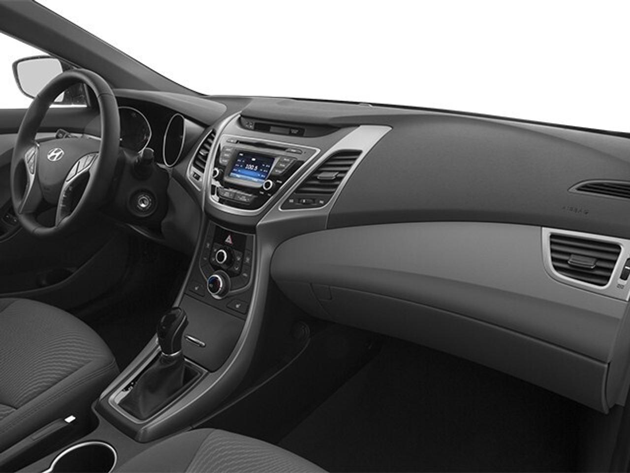 2014 Hyundai Elantra GL AS-IS / Photo