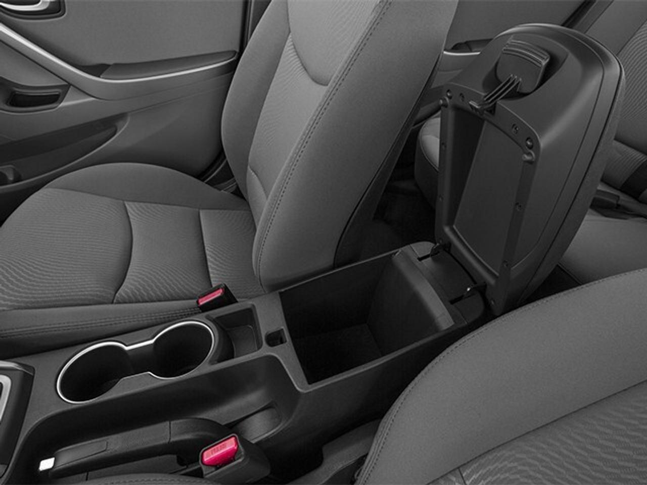 2014 Hyundai Elantra GL AS-IS / Photo