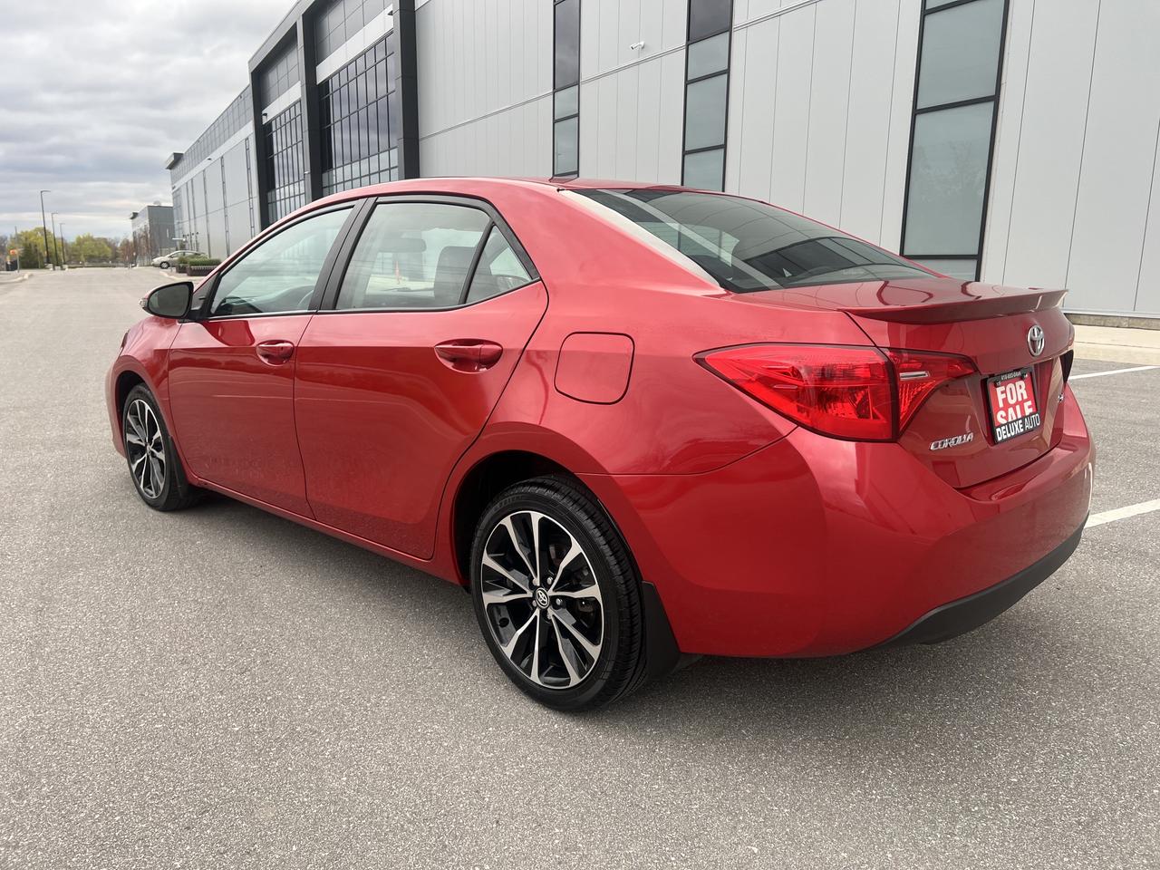 2018 Toyota Corolla SE Photo