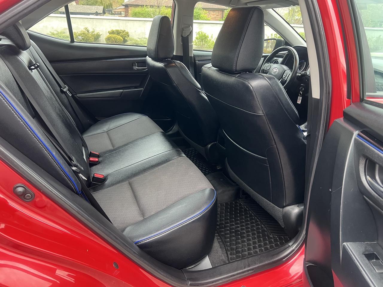 2018 Toyota Corolla SE Photo
