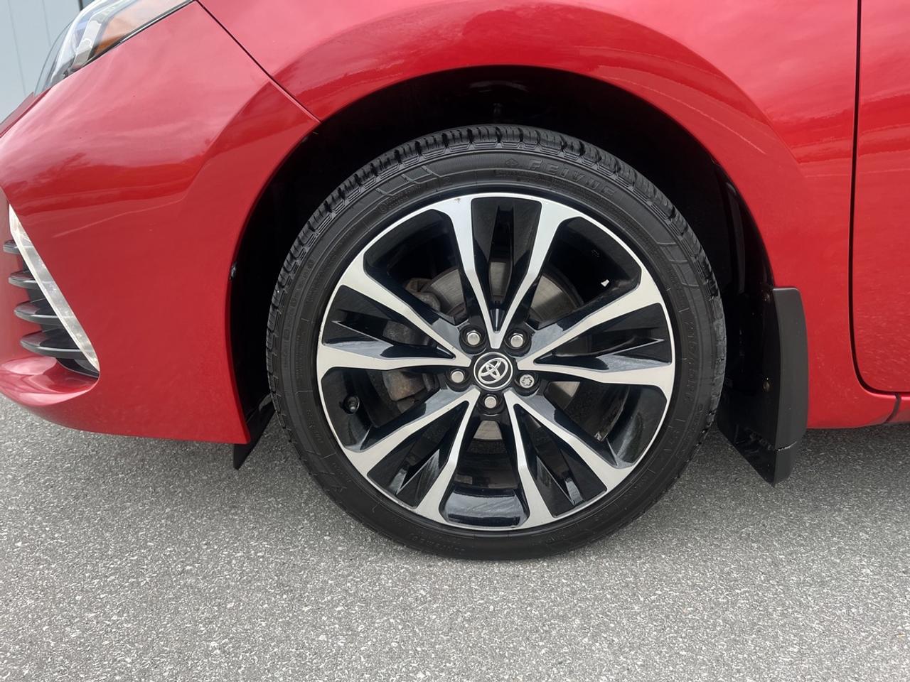 2018 Toyota Corolla SE Photo