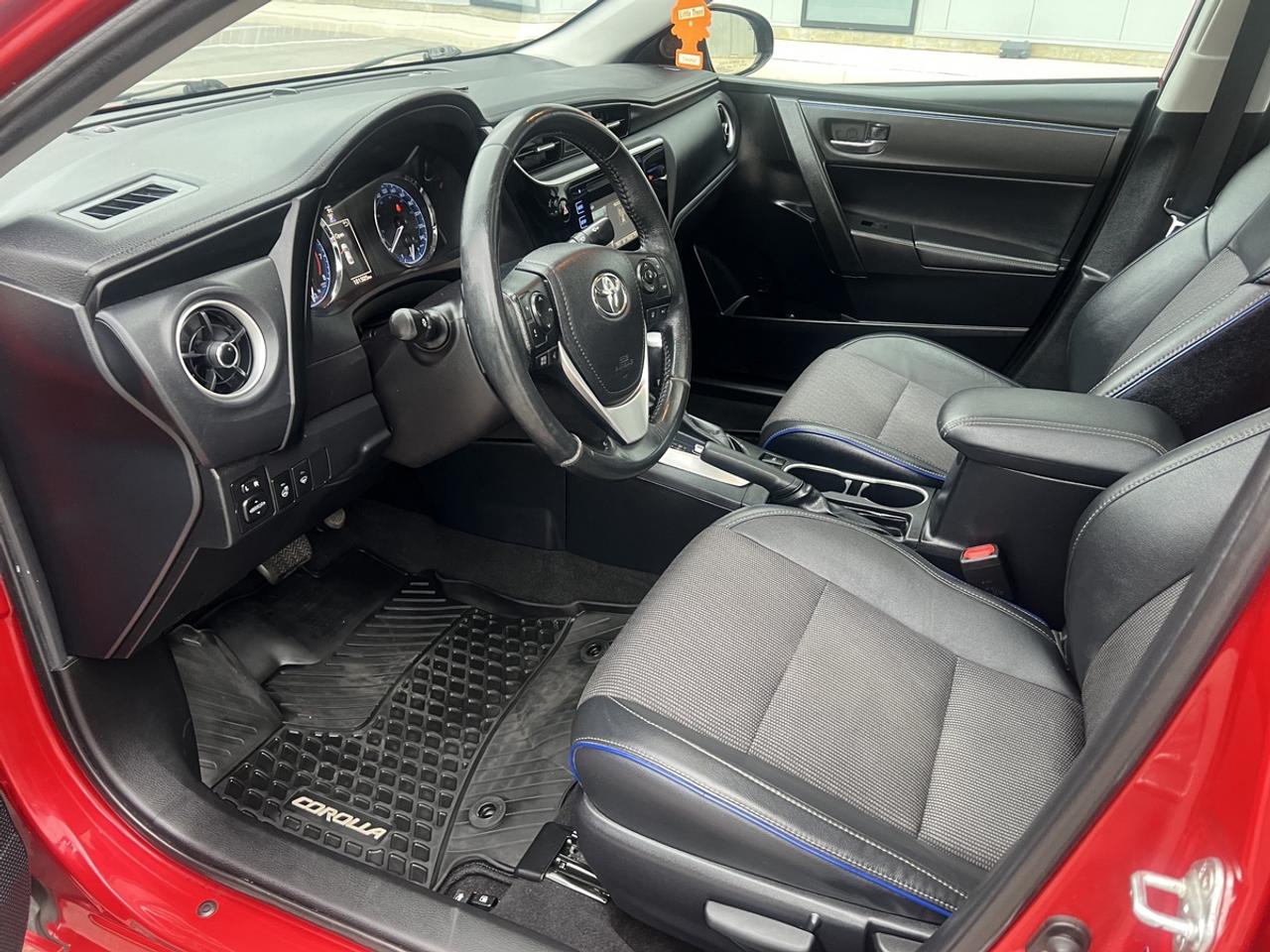2018 Toyota Corolla SE Photo
