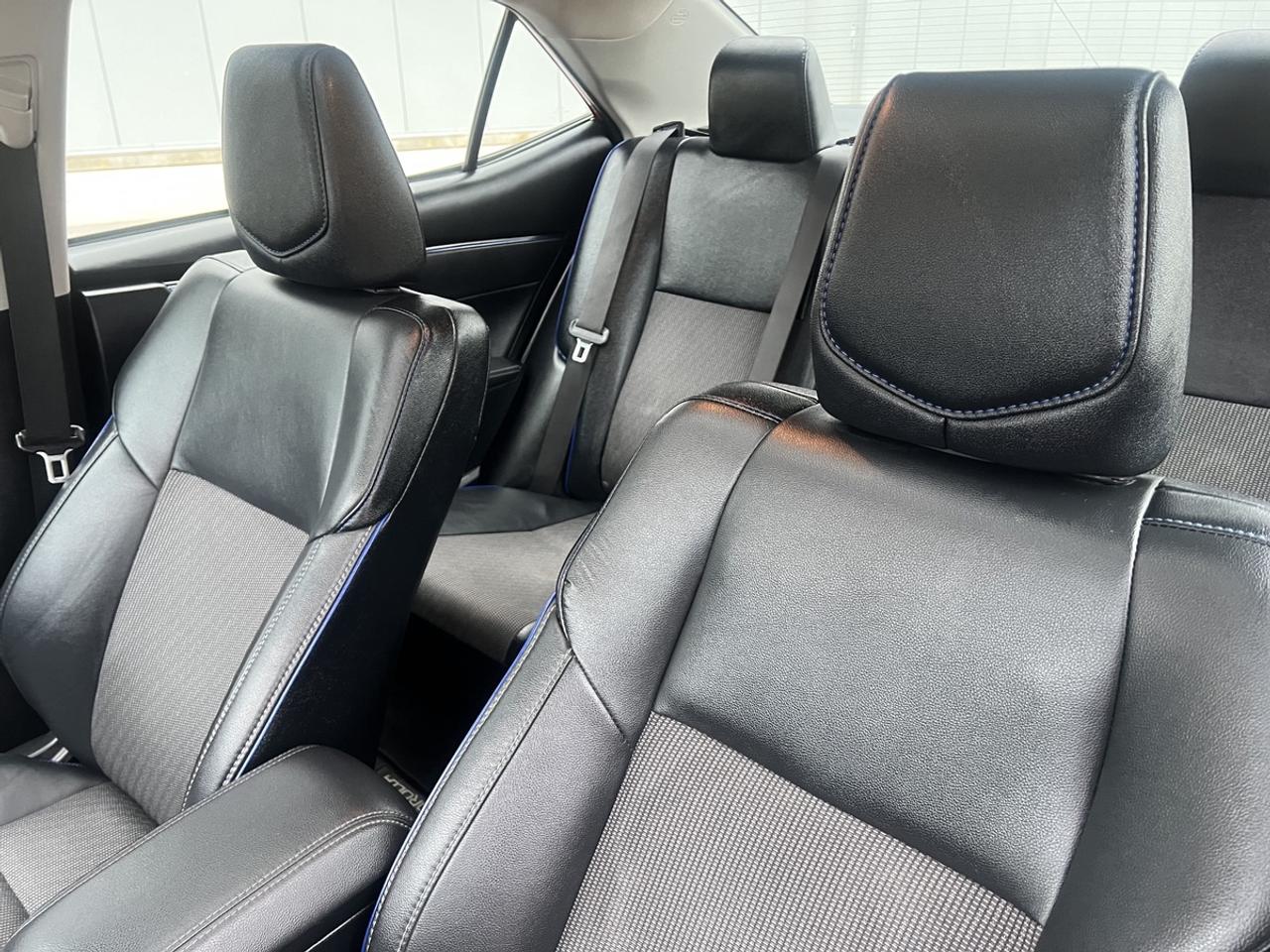 2018 Toyota Corolla SE Photo