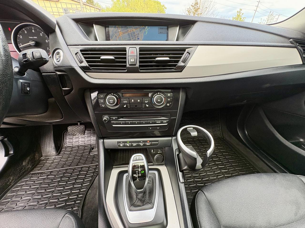 2014 BMW X1 xDrive28i Photo