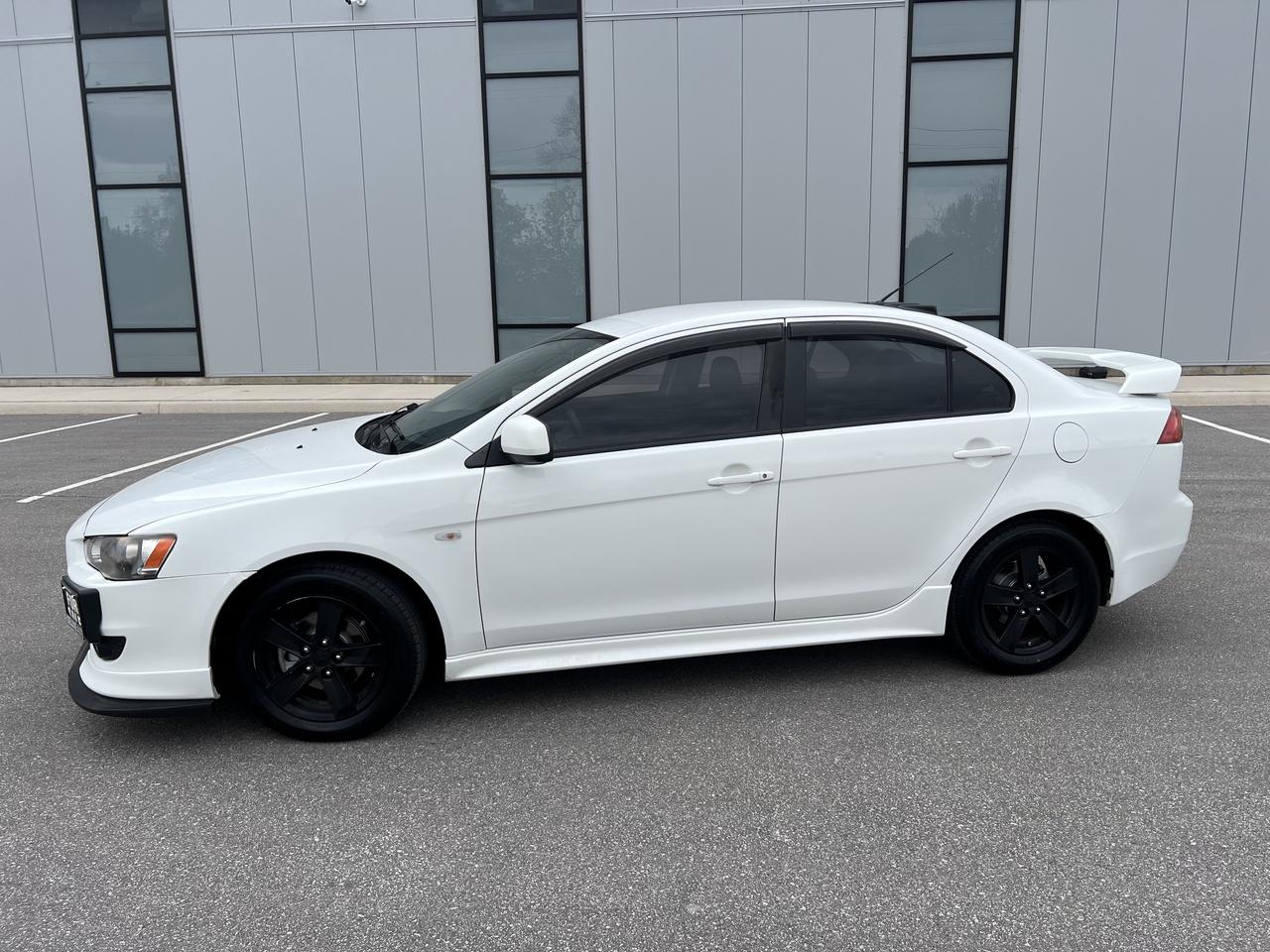 2009 Mitsubishi Lancer SE Sport Photo