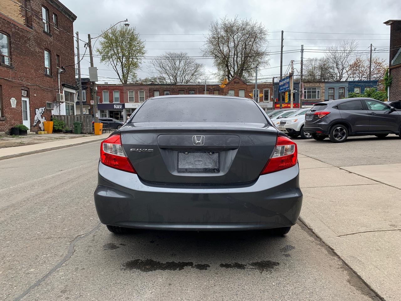 2012 Honda Civic 4dr Auto EX Photo
