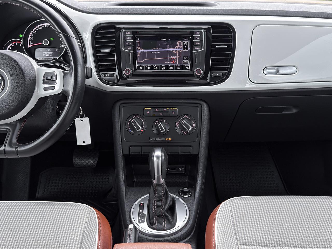2016 Volkswagen Beetle Classic Photo