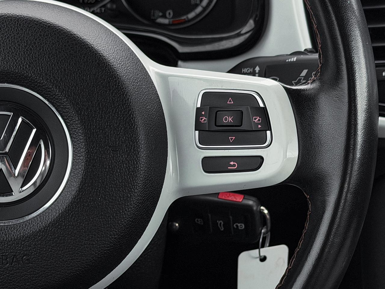 2016 Volkswagen Beetle Classic Photo