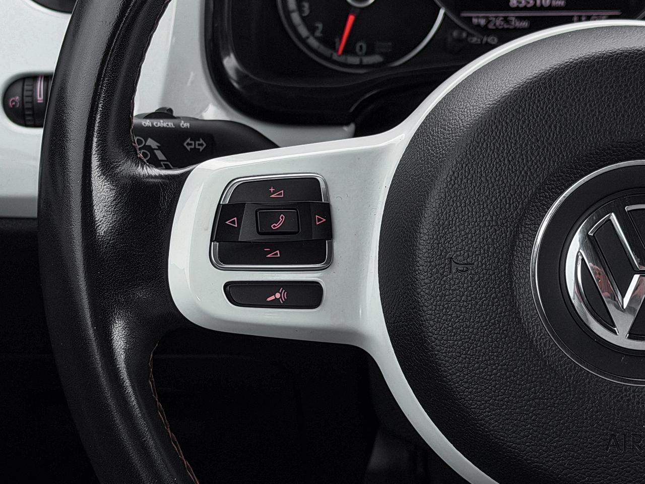 2016 Volkswagen Beetle Classic Photo
