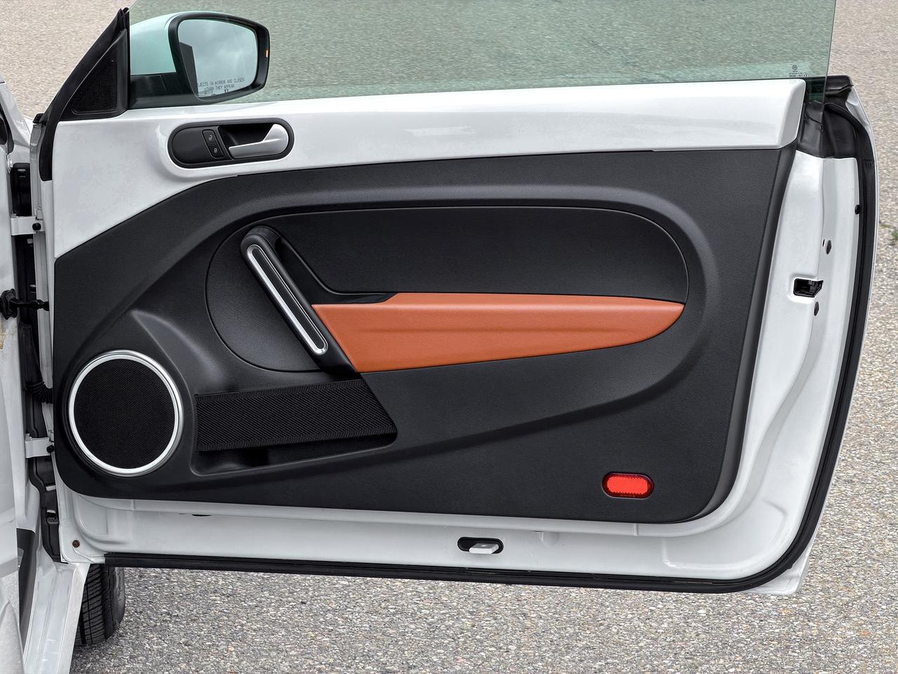 2016 Volkswagen Beetle Classic Photo