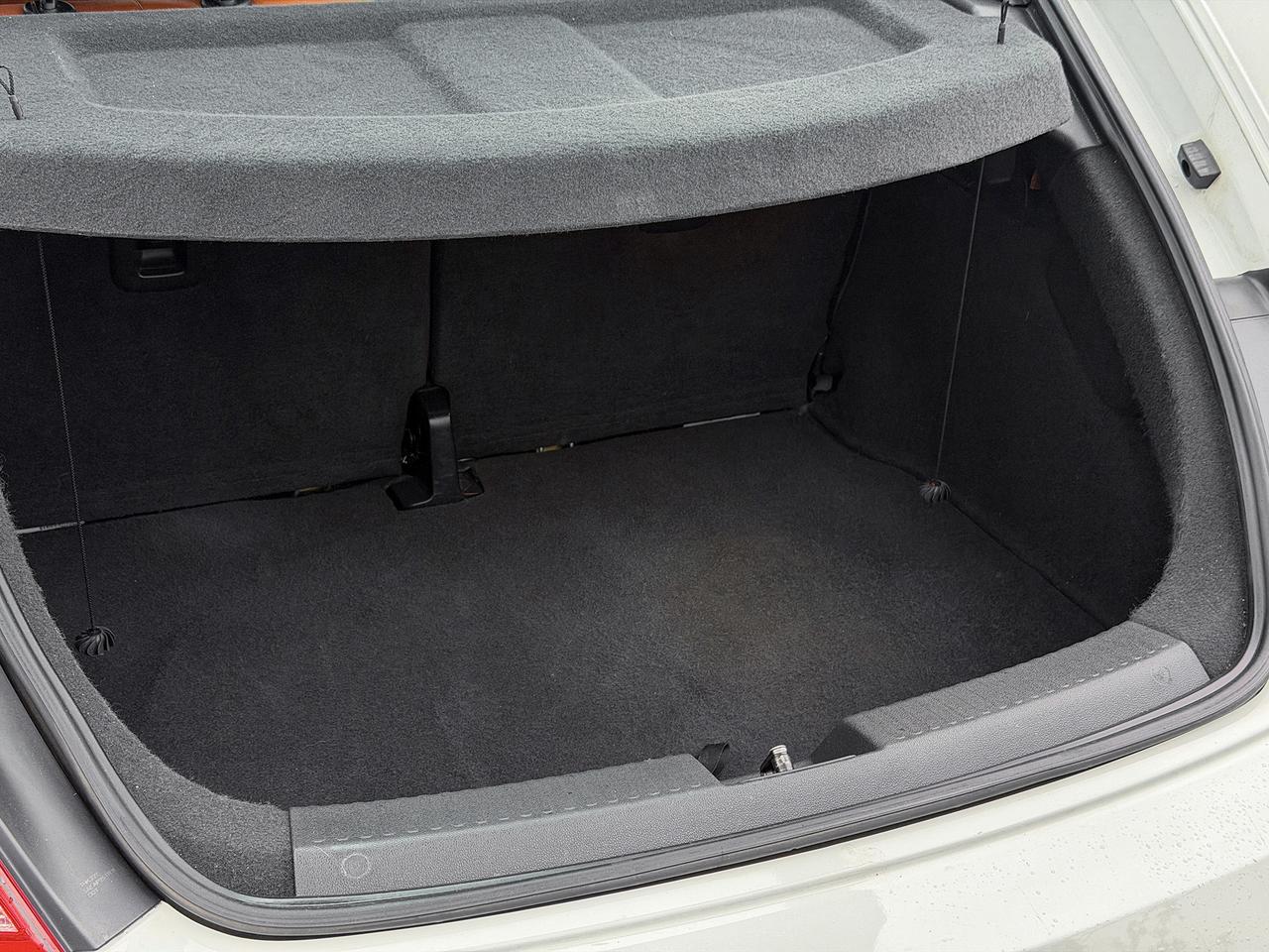 2016 Volkswagen Beetle Classic Photo
