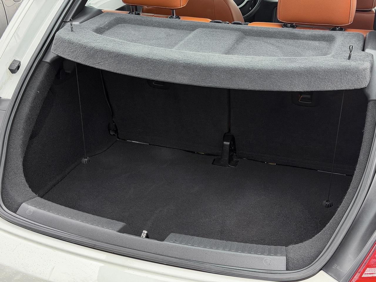 2016 Volkswagen Beetle Classic Photo