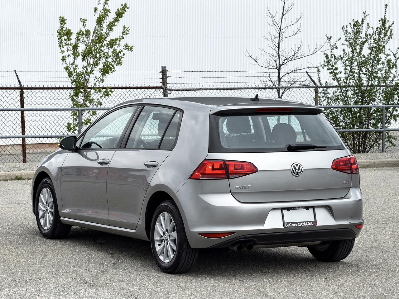 2015 Volkswagen Golf TRENDLINE Photo2