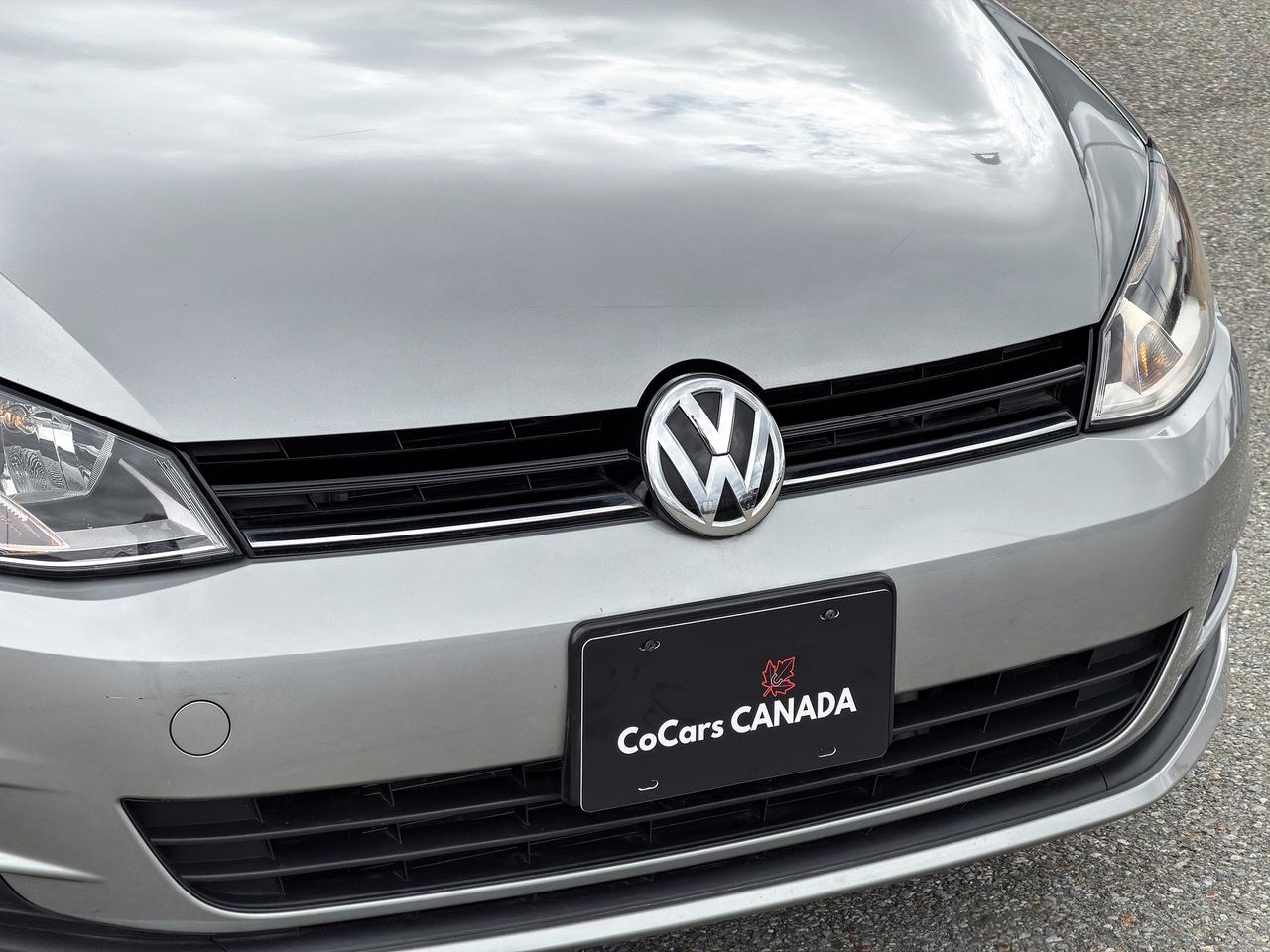 2015 Volkswagen Golf TRENDLINE Photo