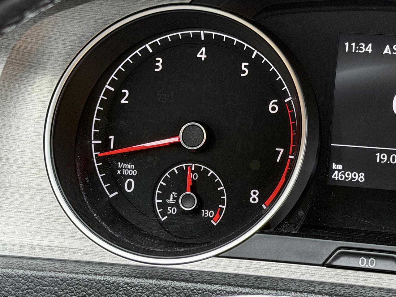 2015 Volkswagen Golf TRENDLINE Photo