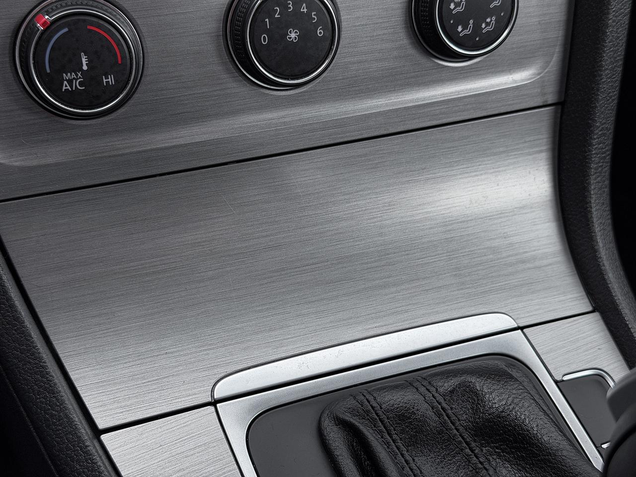 2015 Volkswagen Golf TRENDLINE Photo