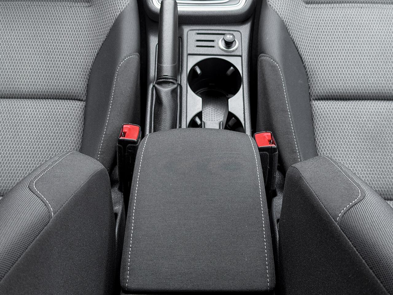 2015 Volkswagen Golf TRENDLINE Photo