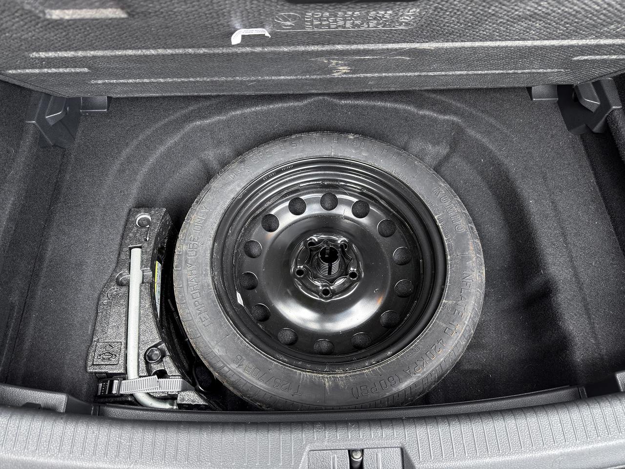 2015 Volkswagen Golf TRENDLINE Photo