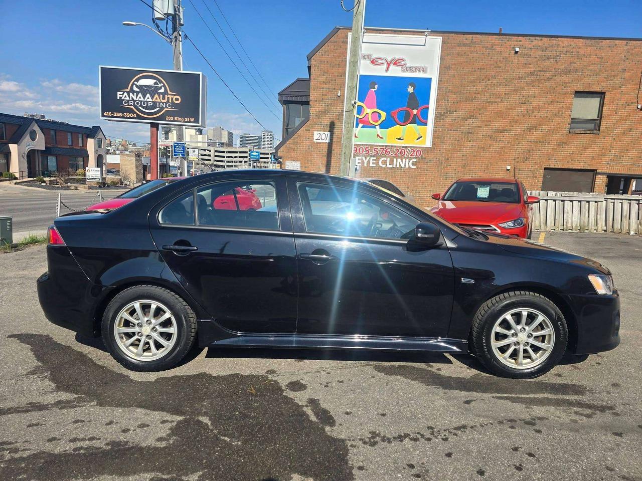 2016 Mitsubishi Lancer ES Photo