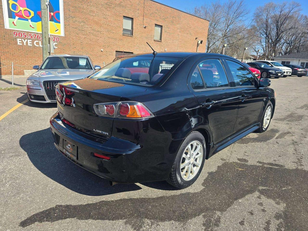 2016 Mitsubishi Lancer ES Photo