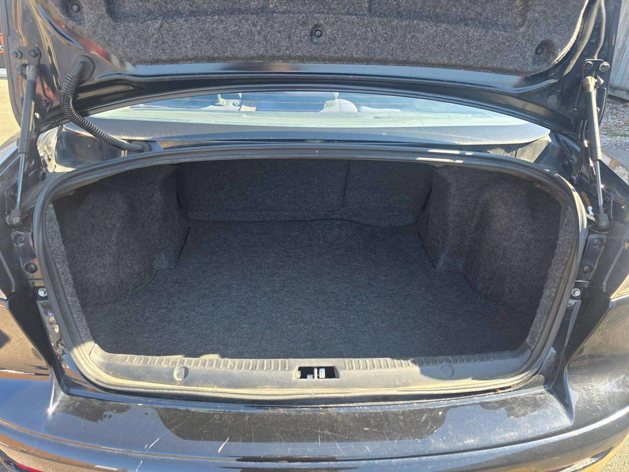 2016 Mitsubishi Lancer ES Photo