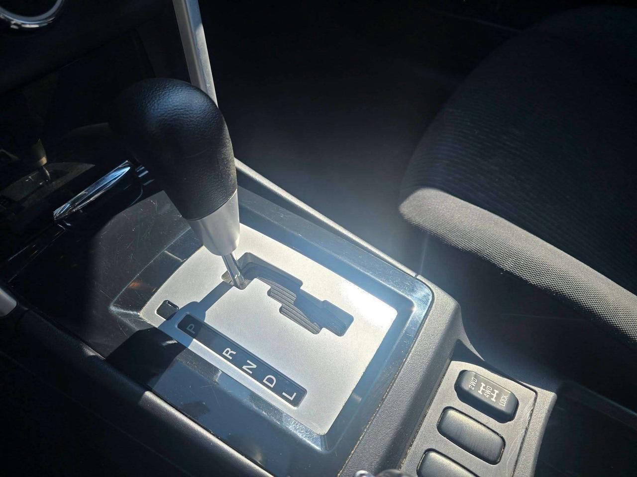 2016 Mitsubishi Lancer ES Photo