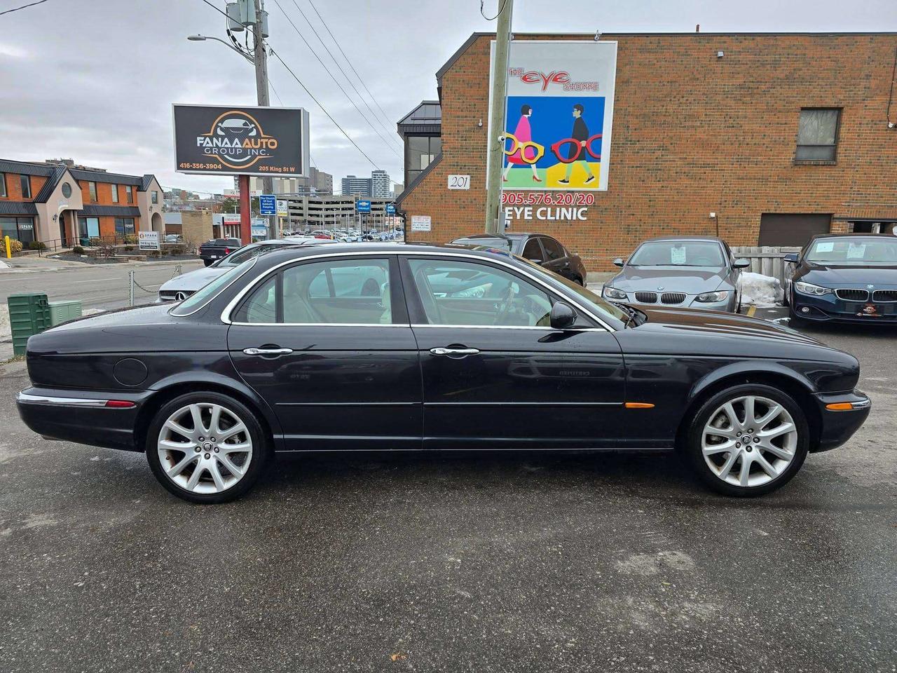 2004 Jaguar XJ XJ8 Photo2