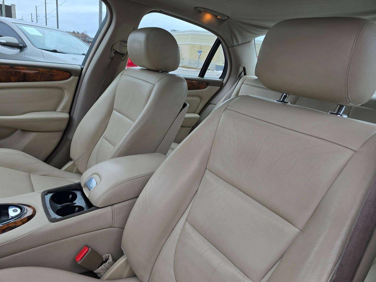 2004 Jaguar XJ XJ8 Photo