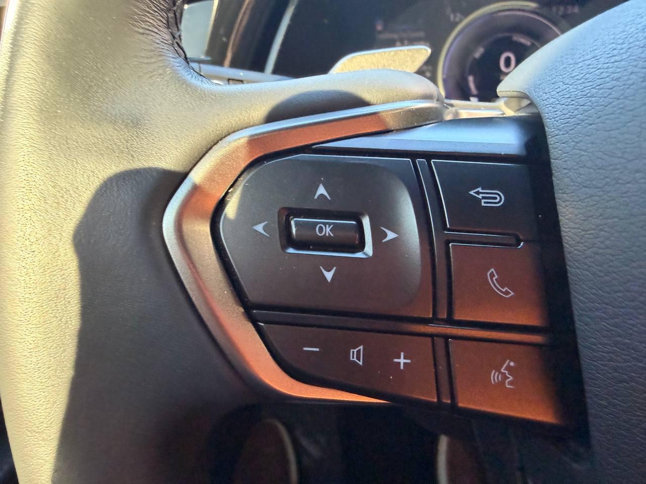 2023 Lexus RX RX 350h Auto, LUXURY PACKAGE Photo