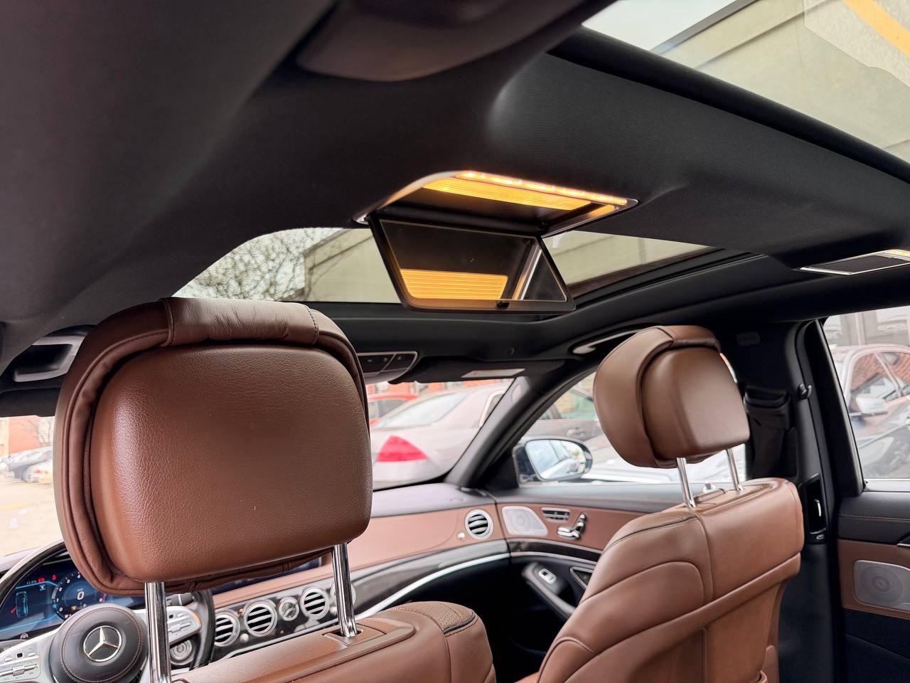 2018 Mercedes-Benz S-Class S 560 4MATIC LWB Sedan Photo