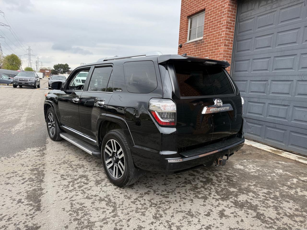 2021 Toyota 4Runner LIMITED, 7 SEATER, NAV, SUNROOF Photo