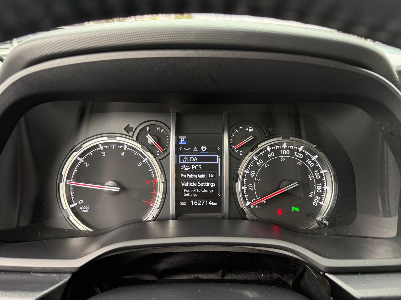2021 Toyota 4Runner LIMITED, 7 SEATER, NAV, SUNROOF Photo