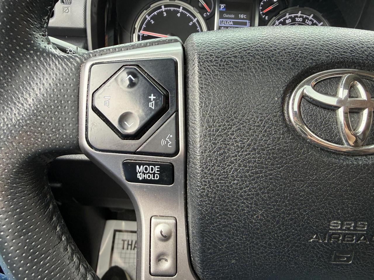 2021 Toyota 4Runner LIMITED, 7 SEATER, NAV, SUNROOF Photo